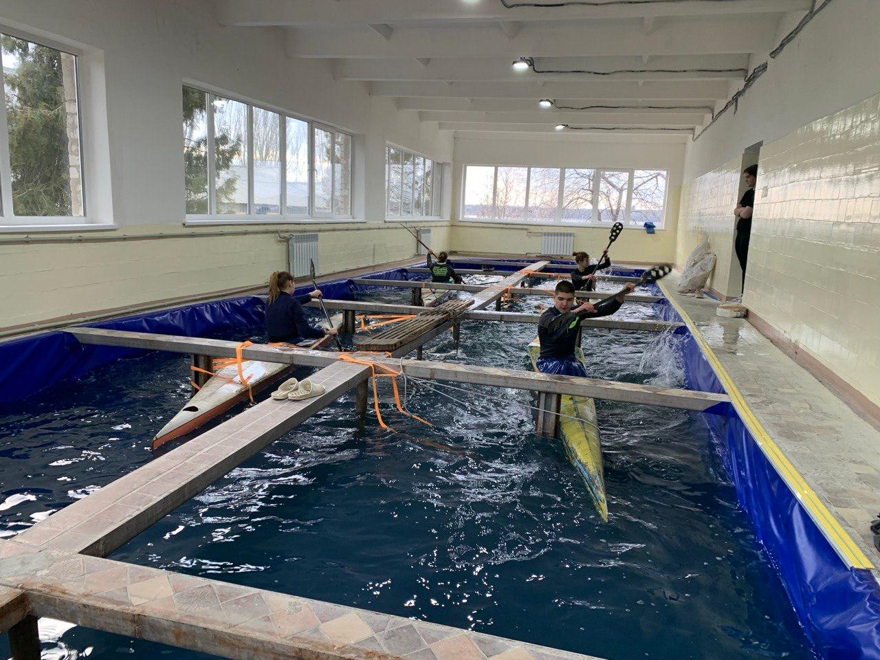 Training in the indoor pool